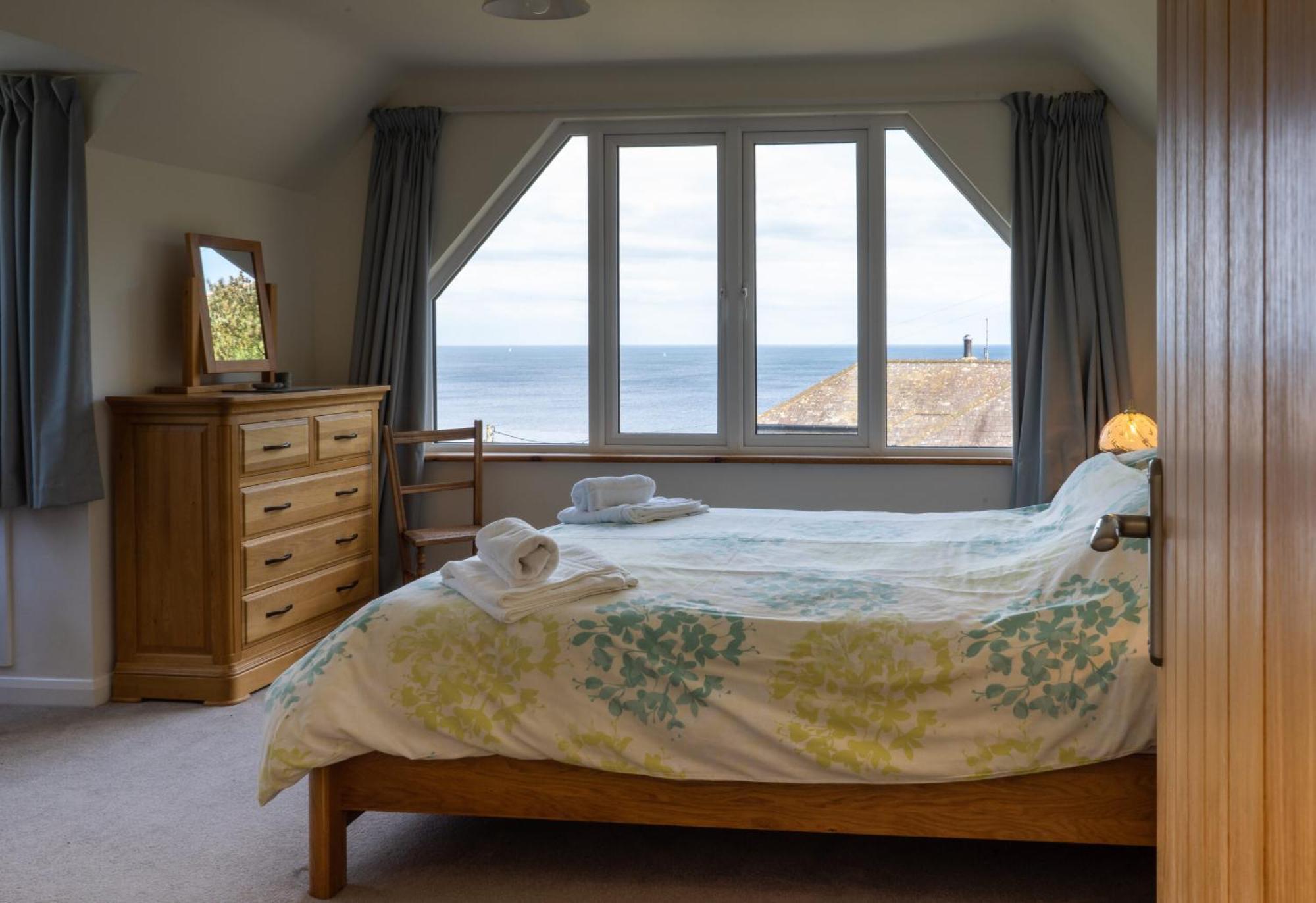 Spinnaker Cadgwith Holiday Home Eksteriør billede