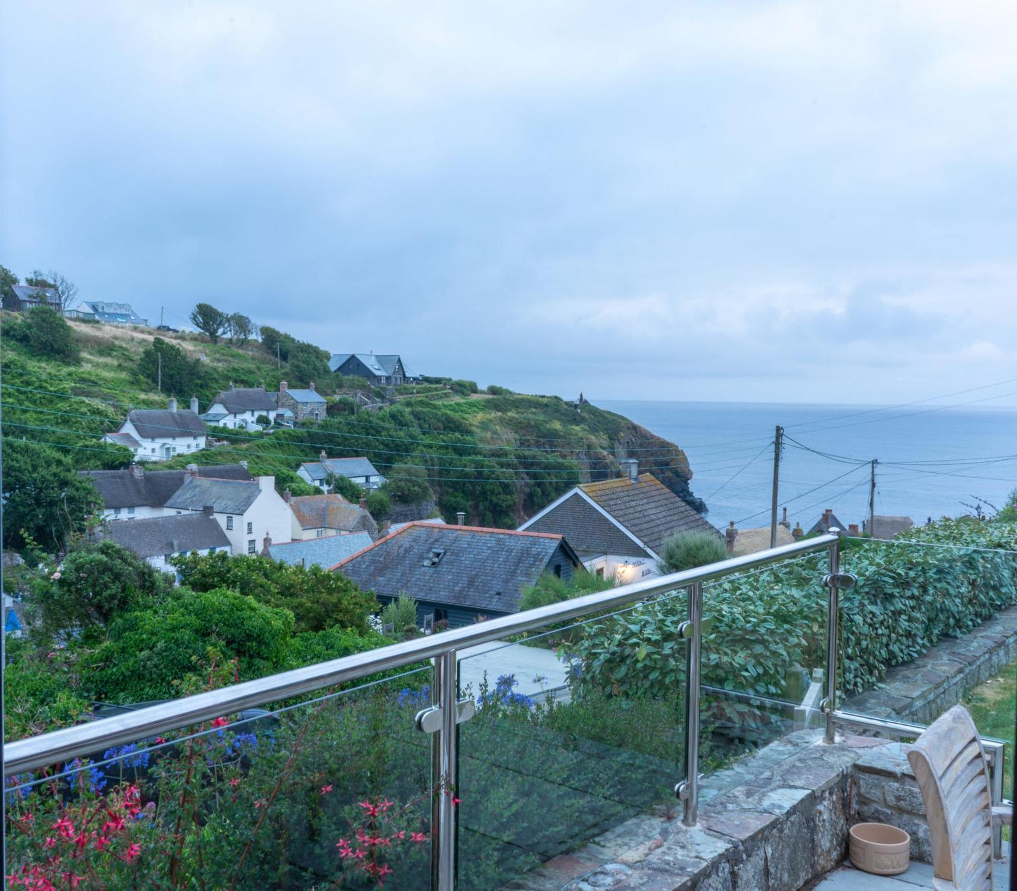Spinnaker Cadgwith Holiday Home Eksteriør billede